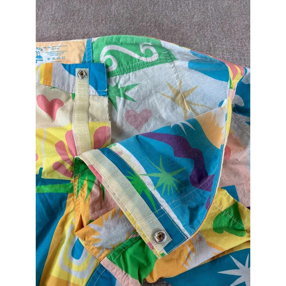 Faherty Quiksilver Mens 34 Board Shorts Multi Color Abstract Heart Print Swim